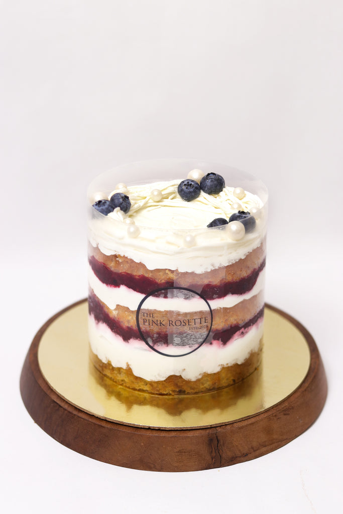 Winter Berry Cake